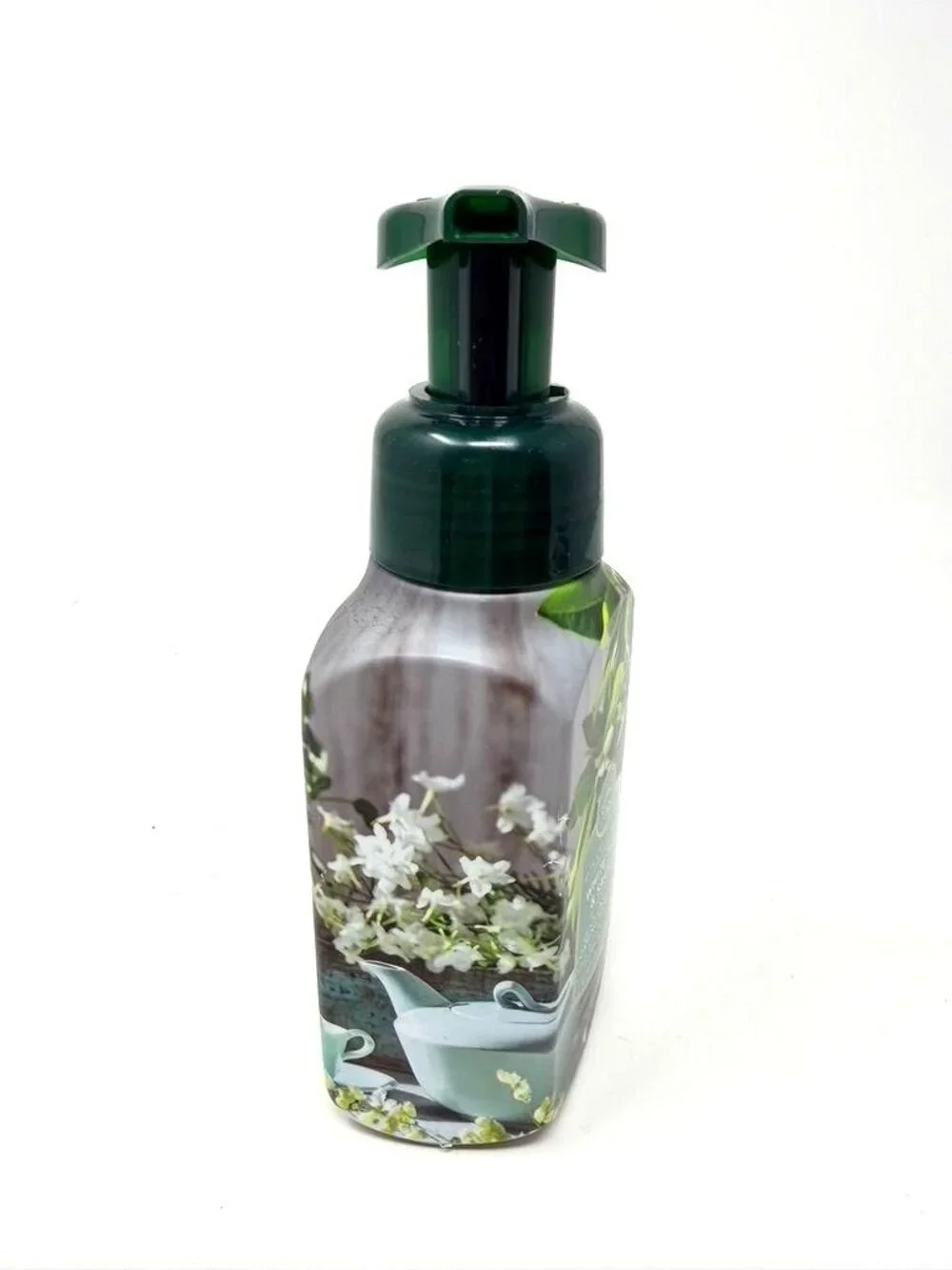 Bath & Body Works White Tea & Sage Foaming Hand Soap 8.75 Fl Oz Gentle